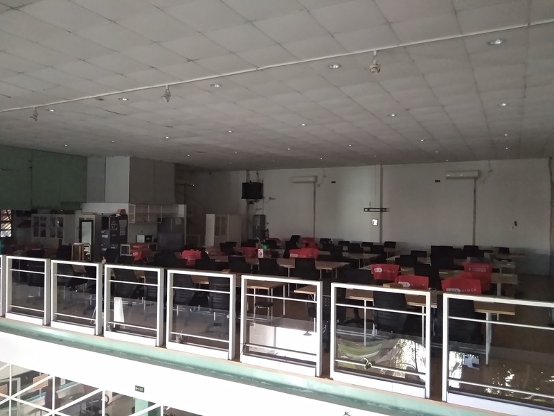 GEDUNG DISEWAKAN FULL FURNISH UNTUK KANTOR DILOKASI STRATEGIS