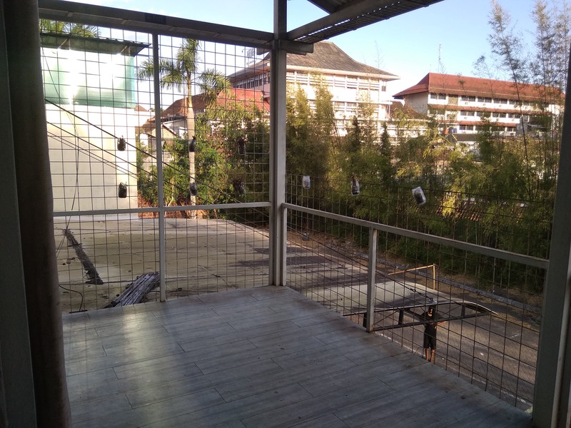 GEDUNG DISEWAKAN FULL FURNISH UNTUK KANTOR DILOKASI STRATEGIS