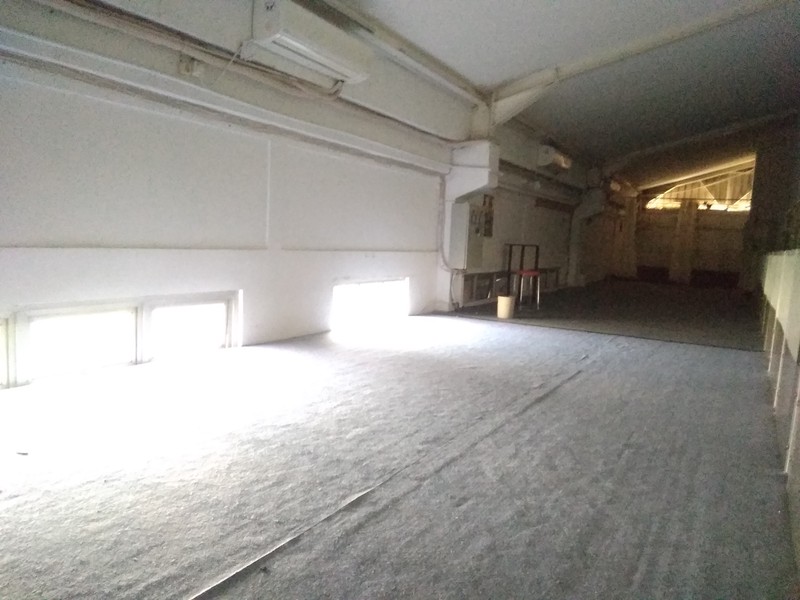 GEDUNG DISEWAKAN FULL FURNISH UNTUK KANTOR DILOKASI STRATEGIS