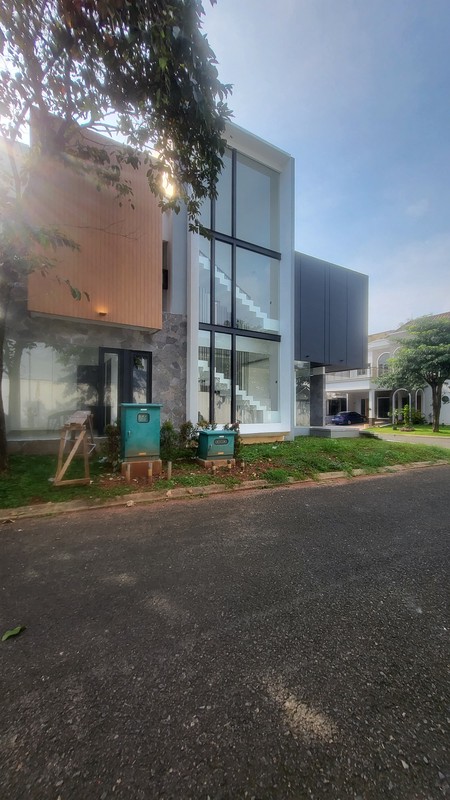 Rumah Baru Minimalis 2 Lantai di The Icon BSD Dekat Akses Tol