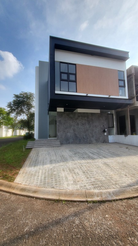 Rumah Baru Minimalis 2 Lantai di The Icon BSD Dekat Akses Tol