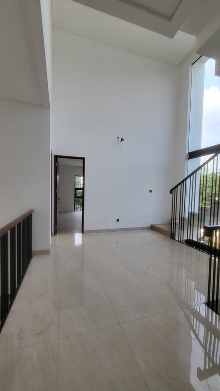 Rumah Baru Minimalis 2 Lantai di The Icon BSD Dekat Akses Tol