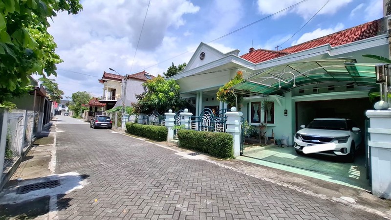 Rumah Tinggal Semi Furnish Lokasi Premium Siap Huni di Semaki, Umbulharjo