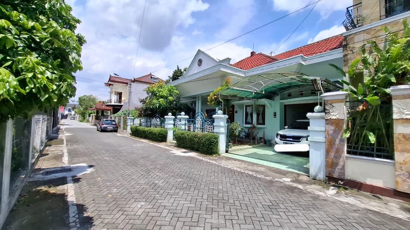 Rumah Tinggal Semi Furnish Lokasi Premium Siap Huni di Semaki, Umbulharjo