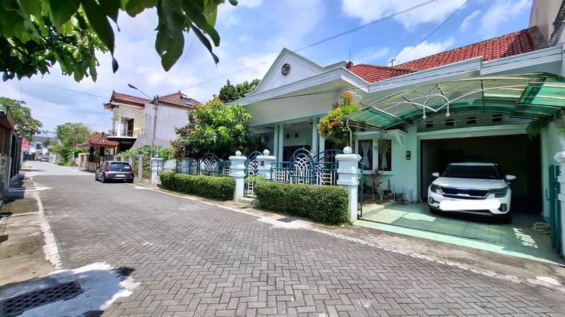 Rumah Tinggal Semi Furnish Lokasi Premium Siap Huni di Semaki, Umbulharjo