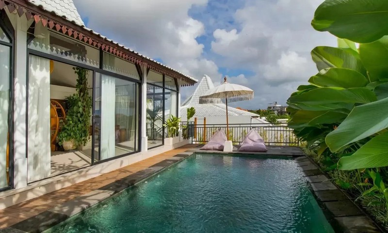 For Sale Leasehold - White villa joglo style with rice field views in Canggu - Bali