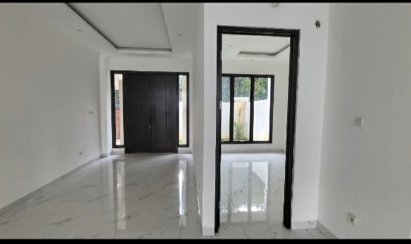 Rumah 2 Lantai dengan Pool Privat Siap Huni dengan Hunian Nyaman dan Asri @Ciater, Serpong, Tangerang Selatan