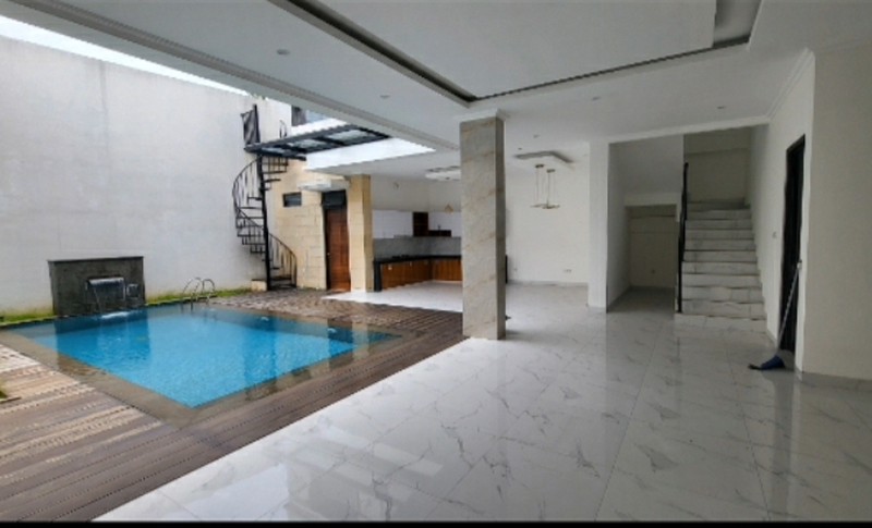 Rumah 2 Lantai dengan Pool Privat Siap Huni dengan Hunian Nyaman dan Asri @Ciater, Serpong, Tangerang Selatan
