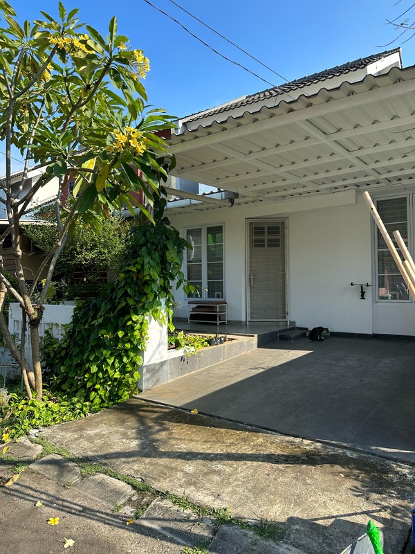 Rumah di Graha Bintaro dengan KT 3+1 dan KM 2 SHM