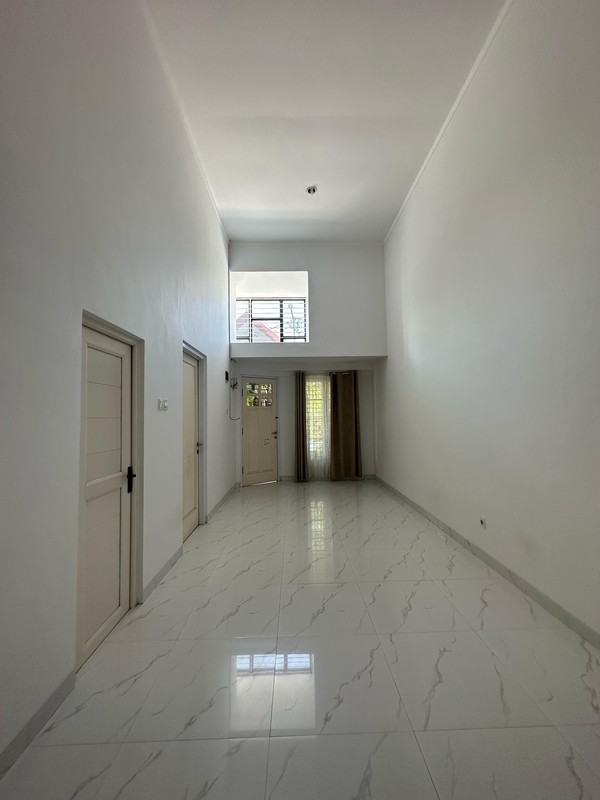 Rumah di Graha Bintaro dengan KT 3+1 dan KM 2 SHM