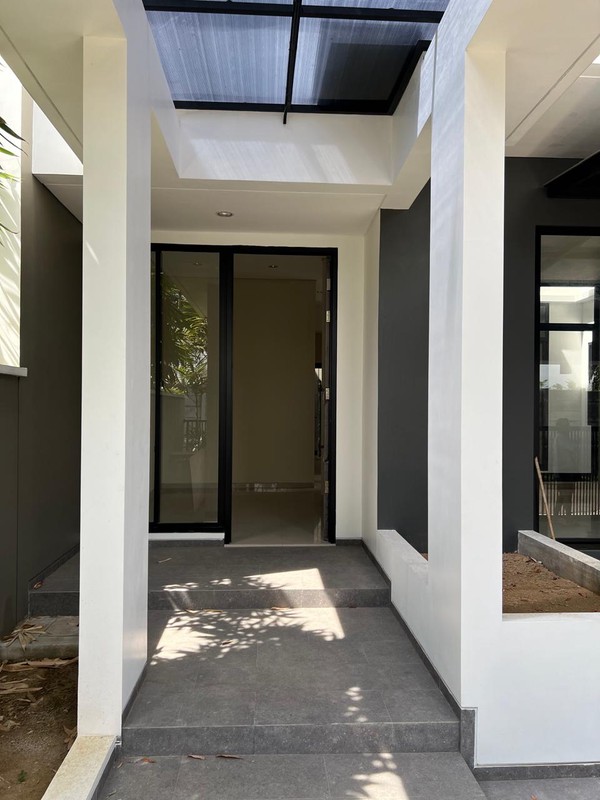 Dijual Rumah Graha Family Blok R - Surabaya Barat