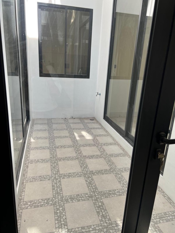 Dijual Rumah Graha Family Blok R - Surabaya Barat