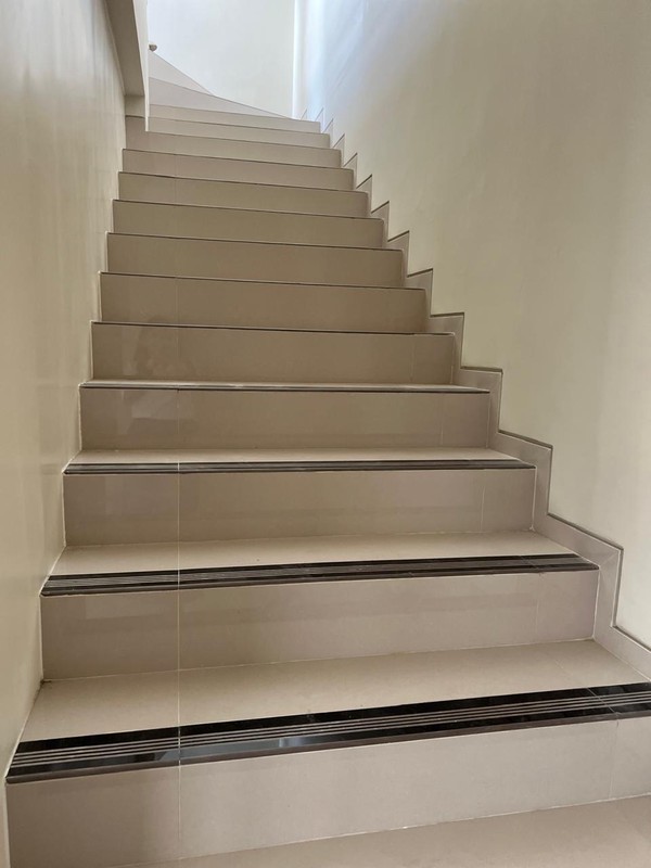 Dijual Rumah Graha Family Blok R - Surabaya Barat