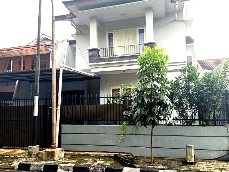 Rumah Siap Huni di Warung Buncit Dalam Komplek 