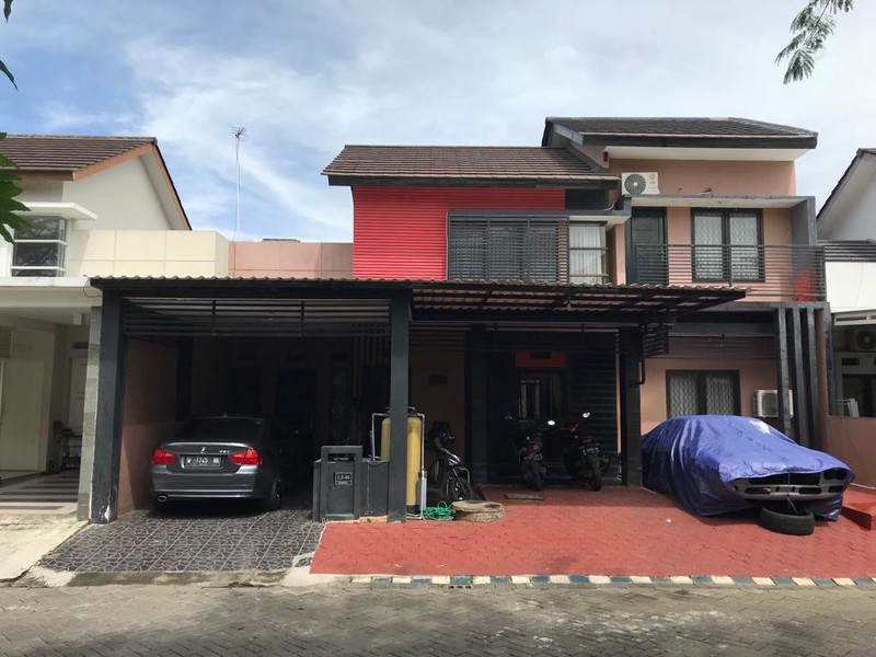Rumah Mewah 2 Lantai Puri Surya Jaya 6 KT SHM