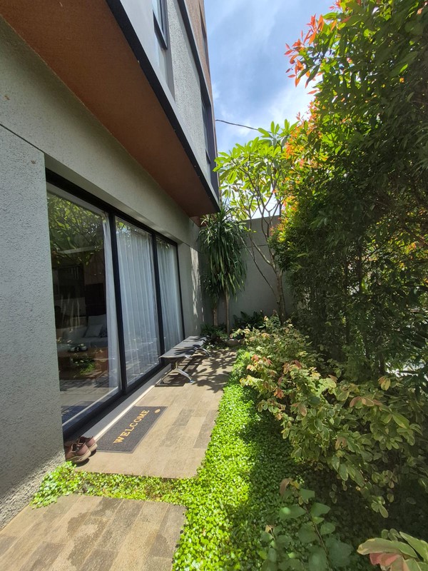 Rumah Brand New Desain Kekinian 5 Menit ke Tol Pamulang