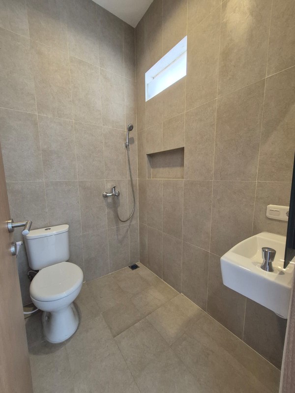 Rumah Brand New Desain Kekinian 5 Menit ke Tol Pamulang