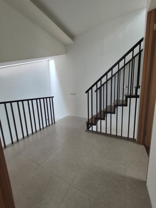 Rumah Brand New Desain Kekinian 5 Menit ke Tol Pamulang