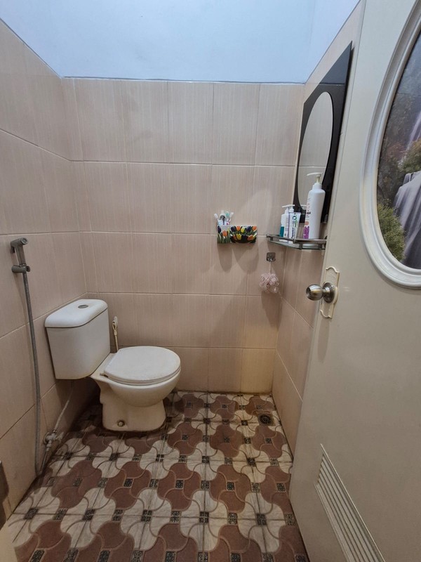 Rumah Minimalis Rapih Bangunan Mezanin 10 Menit ke Tol