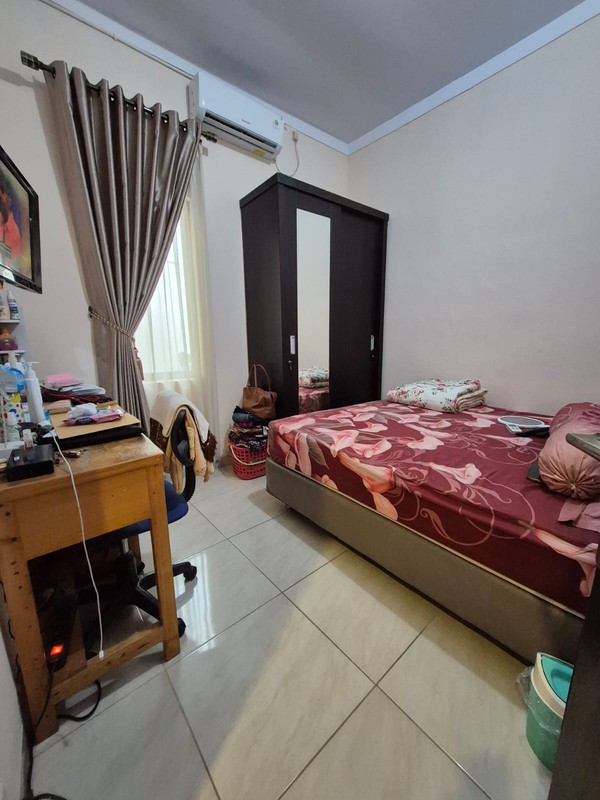 Rumah Minimalis Rapih Bangunan Mezanin 10 Menit ke Tol