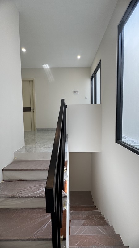 BARU GRESS Dijual Rumah Citraland Woodland - Surabaya Barat