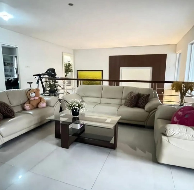 DROP PRICE!!! Dijual Rumah Royal Residence - Cluster Favourite Surabaya Barat