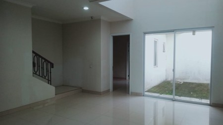 Rumah Siap Huni dalam Cluster dengan Hunian Nyaman dan Asri di BSD City