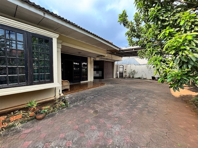 Rumah Bagus Luas Siap Huni 750 m2 LB 400 m2 @Pesanggrahan, Jakarta Selatan