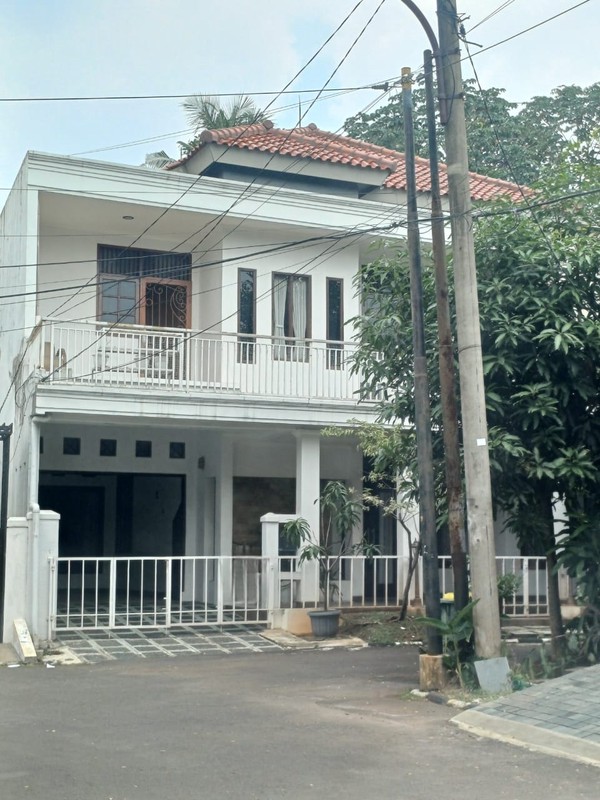 Rumah 2 Lantai Siap Huni dengan Hunian Nyaman dan Asri @Bintaro Sektor 9