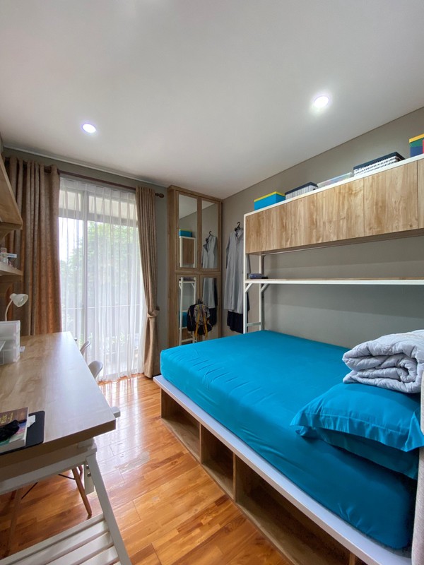 Lebak bulus serenia rumah siap huni dalam komplek elit