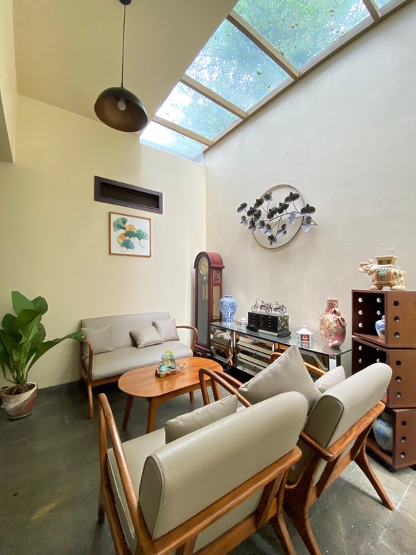 Lebak bulus serenia rumah siap huni dalam komplek elit