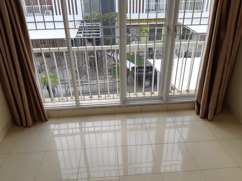 Best Price. Rumah bagus Serpong Lagoon Pelican, Serpong