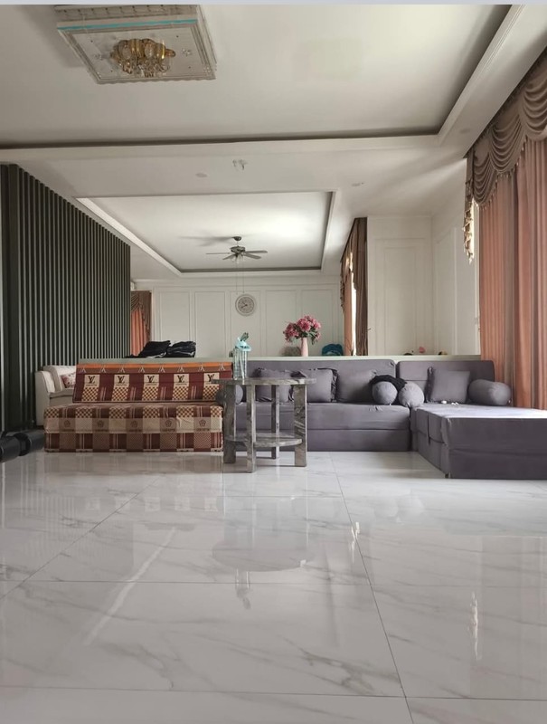 Rumah Mewah tanah luas di Panongan Citra Raya Cikupa Tangerang