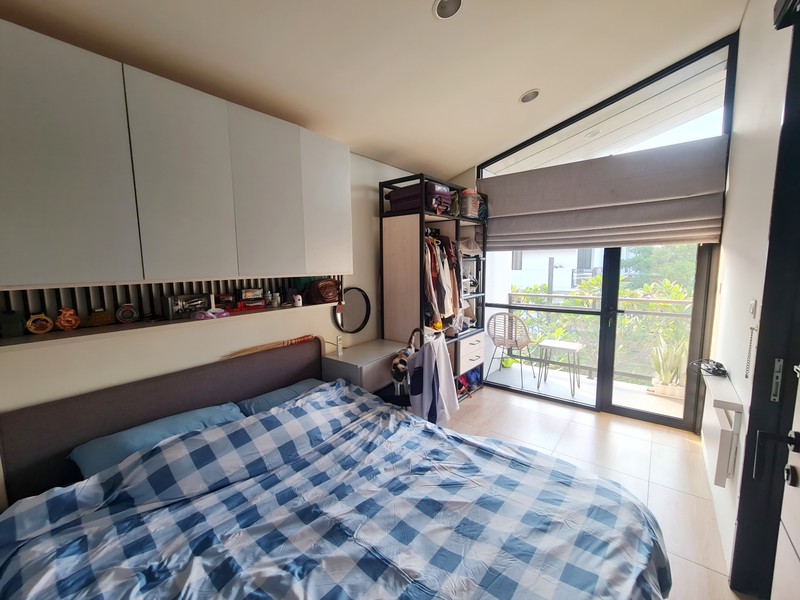 Disewa Rumah Tinggal di Uptown Di Lippo Cikarang Full furnished Nyaman tinggal bawa koper