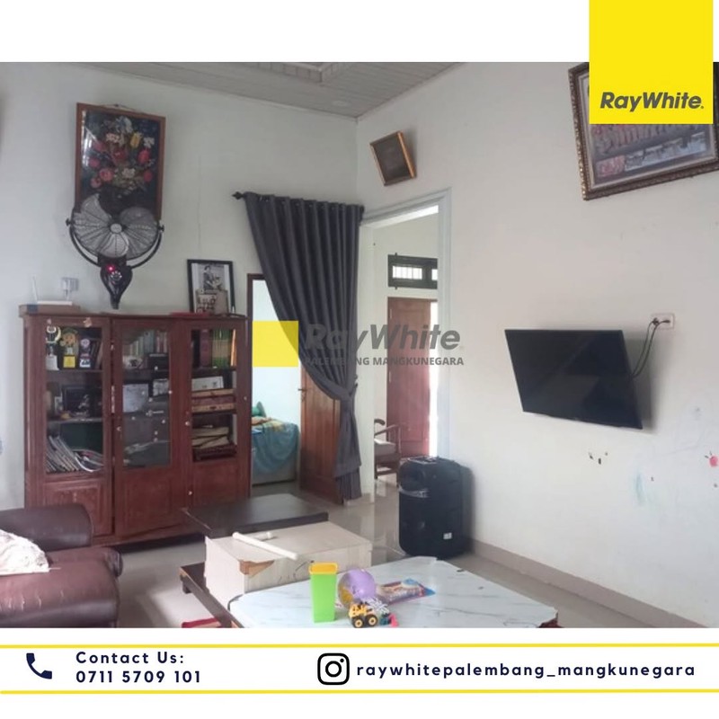 Di Jual Cepat Rumah bisa muat garasi 3 Mobil