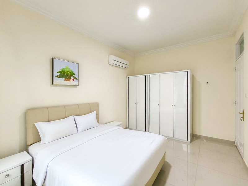 Rumah Bagus Di Taman Kebon Jeruk Jakarta Barat