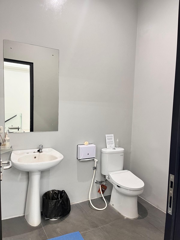 Rumah Bagus Siap Huni Asri di Camar, Bintaro Jaya, Sektor 3, Tangerang Selatan 