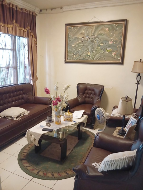 Rumah Hook Strategis Pinggir Jalan Hadap Selatan Di Dukuh Zambrud Dkt Grandwisata