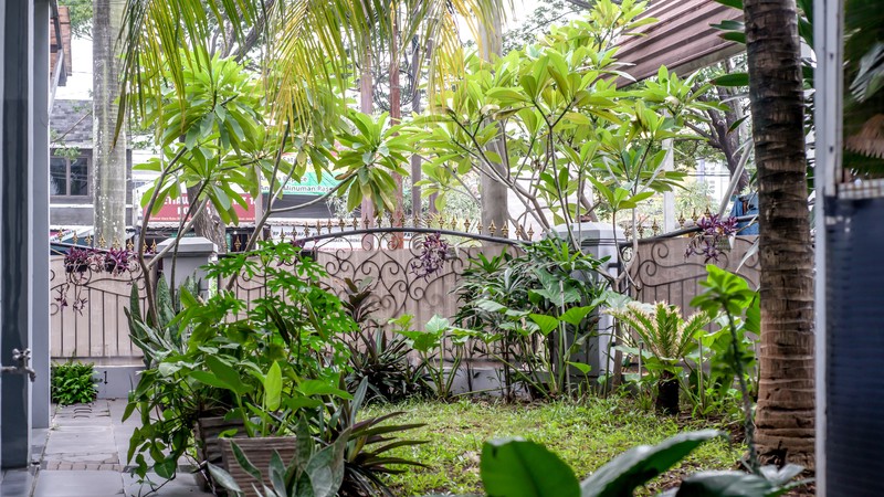 Rumah Hook Strategis Pinggir Jalan Hadap Selatan Di Dukuh Zambrud Dkt Grandwisata