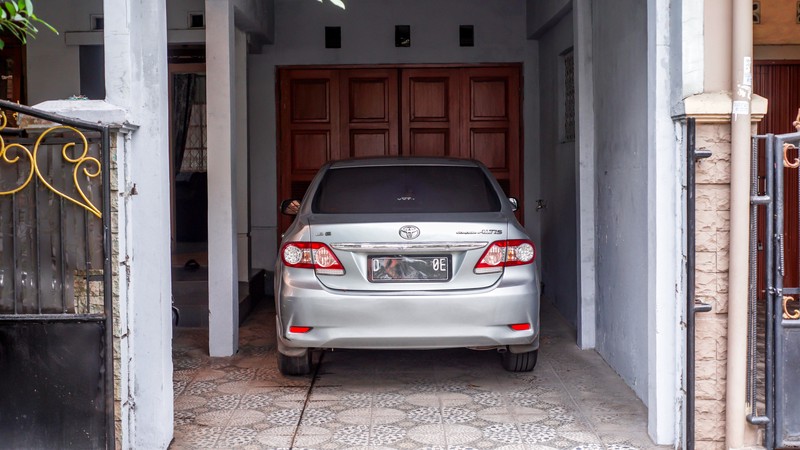 Rumah Hook Strategis Pinggir Jalan Hadap Selatan Di Dukuh Zambrud Dkt Grandwisata