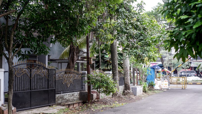 Rumah Hook Strategis Pinggir Jalan Hadap Selatan Di Dukuh Zambrud Dkt Grandwisata