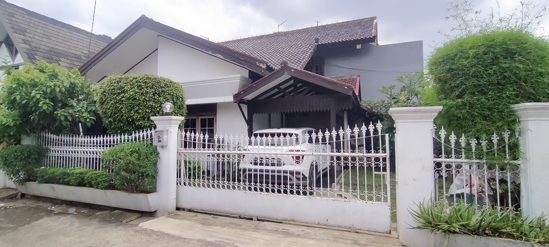Rumah dengan posisi Hook di Jatibening Baru, Pondok Gede, Lingkungan Nyaman