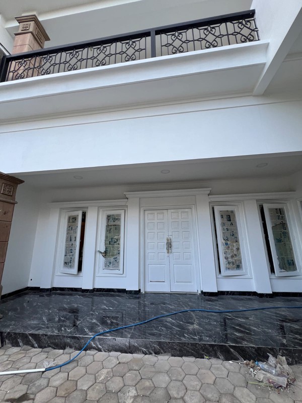 DiJual Rumah Full Renovasi di Mulyosari Prima Surabaya Timur