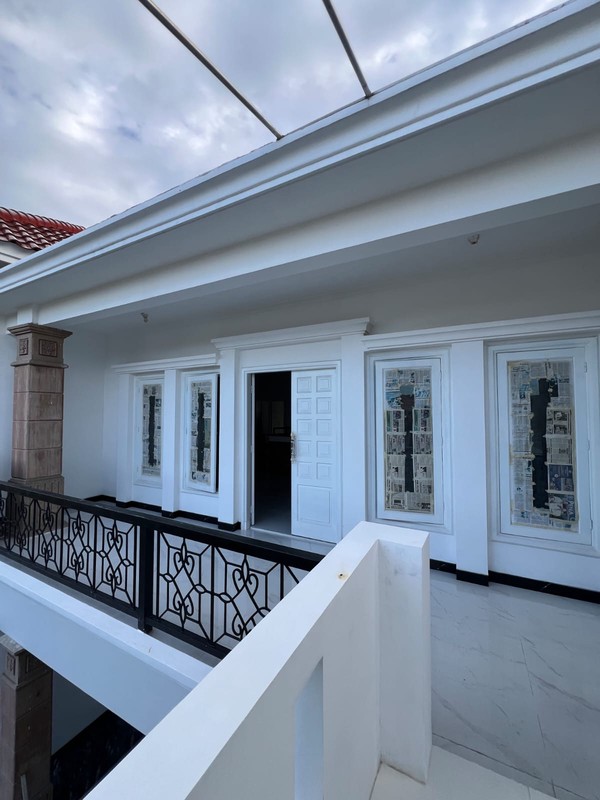DiJual Rumah Full Renovasi di Mulyosari Prima Surabaya Timur