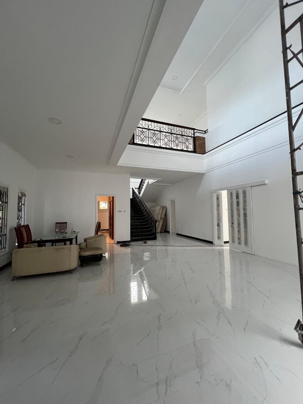 DiJual Rumah Full Renovasi di Mulyosari Prima Surabaya Timur