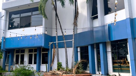 Dijual murah rumah Hook Jalan Bintang Diponggo Depan Ciputra World Surabaya