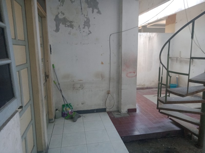 RUMAH SEMI FURNISH DEKAT KAMPUS SANATA DHARMA, MAGUWOHARJO