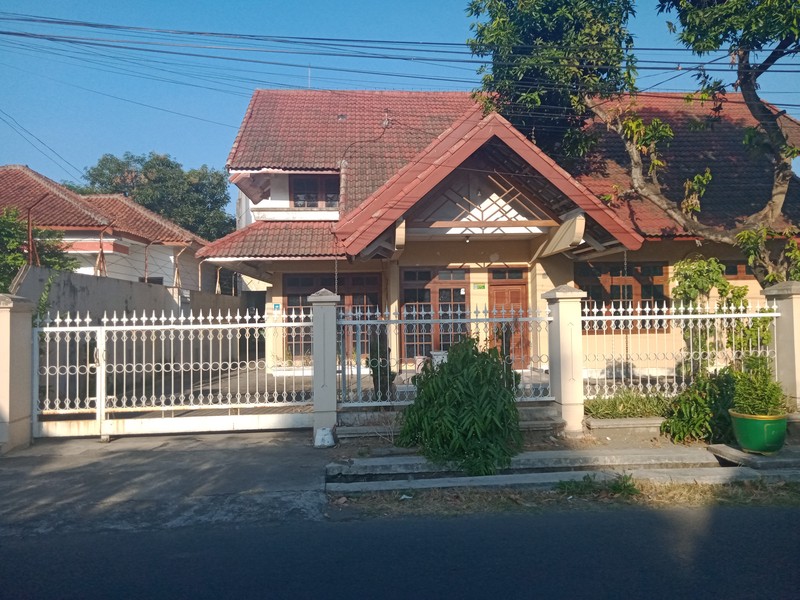 RUMAH SEMI FURNISH DEKAT KAMPUS SANATA DHARMA, MAGUWOHARJO