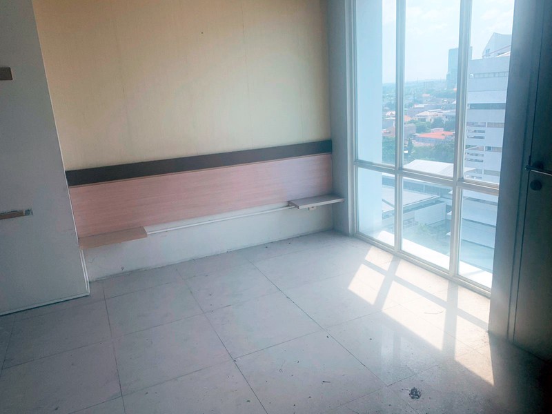 Apartemen The Square PETRA Siwalankerto Surabaya Selatan, View Kampus PETRA, Kosongan - CT -