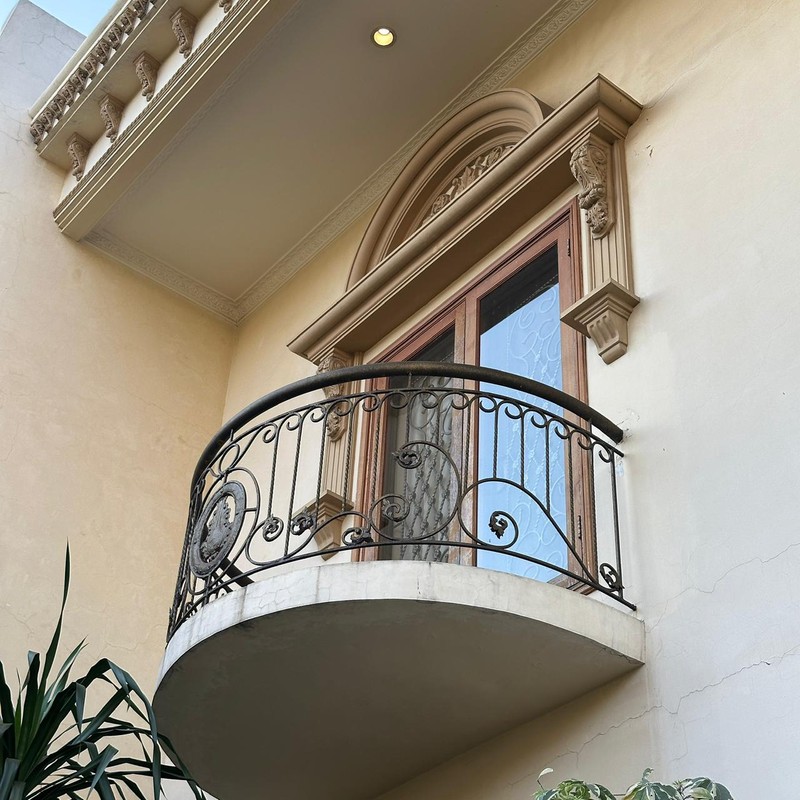 Dijual Rumah mewah di Perumahan Margorejo Indah, Surabaya